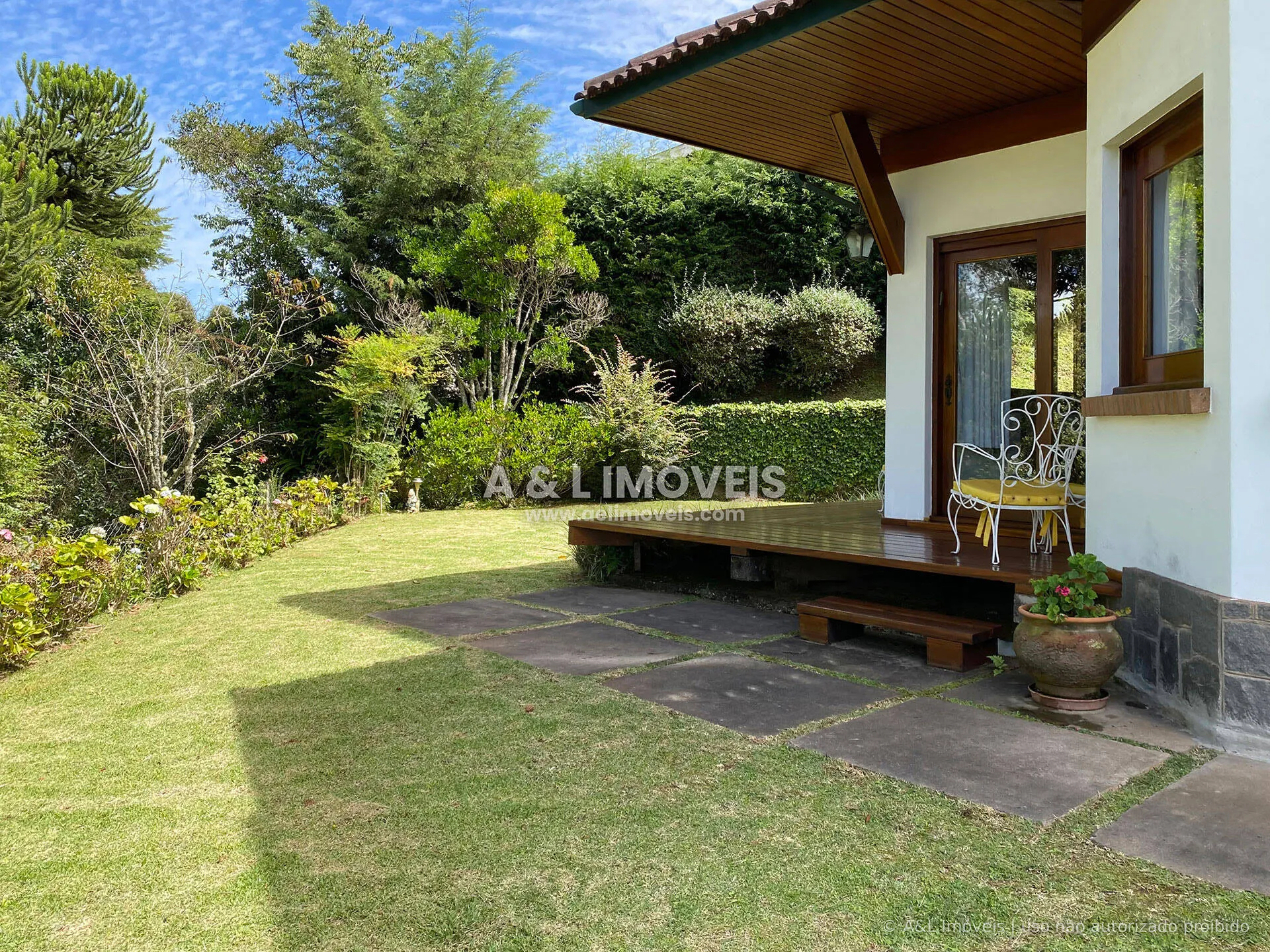 Imagem Casa em Campos do Jordão | 3.200 m², Caseiro e Pronta para Uso