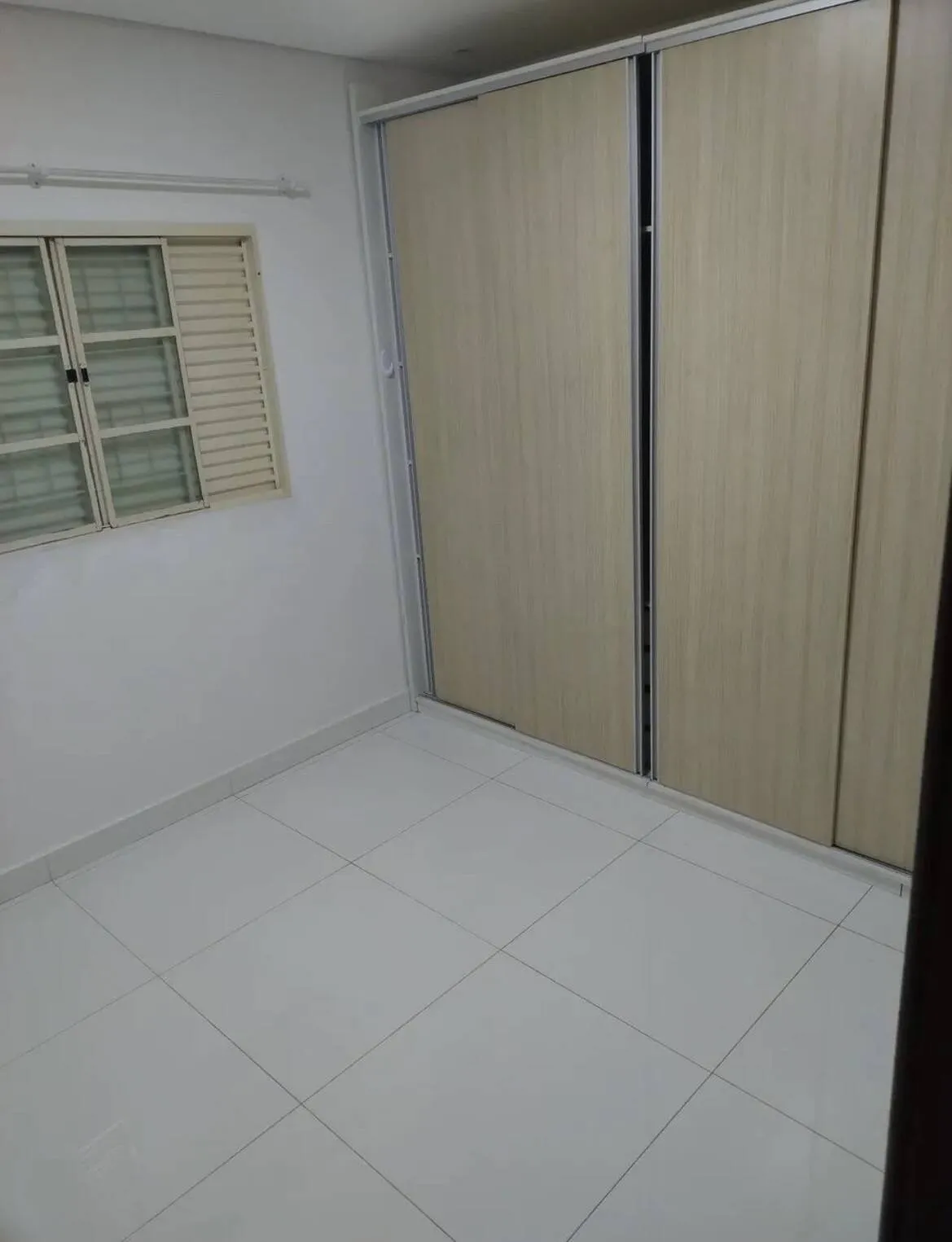 Imagem Casa em condomínio entre Rios bairro Jardim Imperial