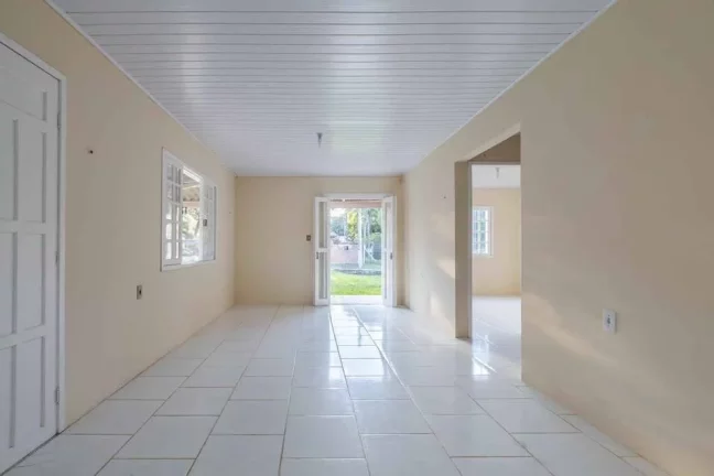 Imagem DESOCUPADA!!! Casa dois dormitórios, cond fechado junto RS040, Águas Claras