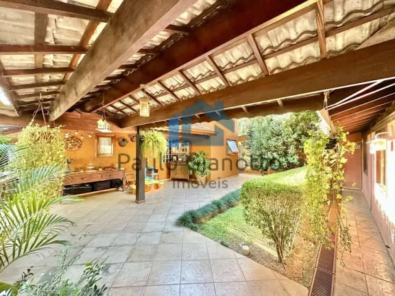 Imagem Casa na Granja Viana, Porteira Fechada, Piscina e Gourmet