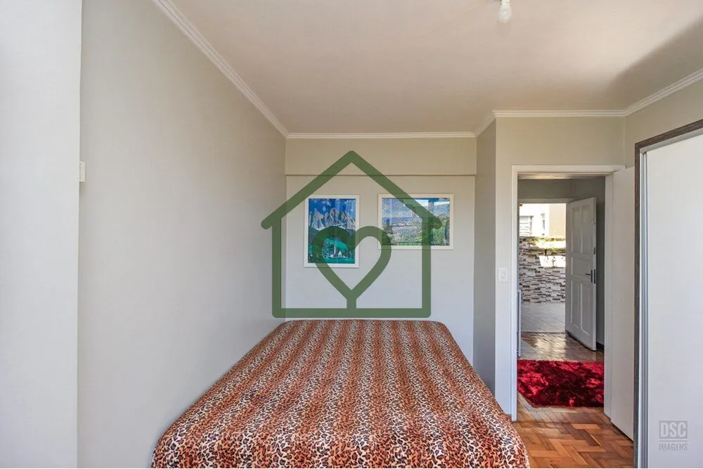 Imagem Descubra o charme único deste duplex reformado e em ótimas condições no coração do Centro Hist...