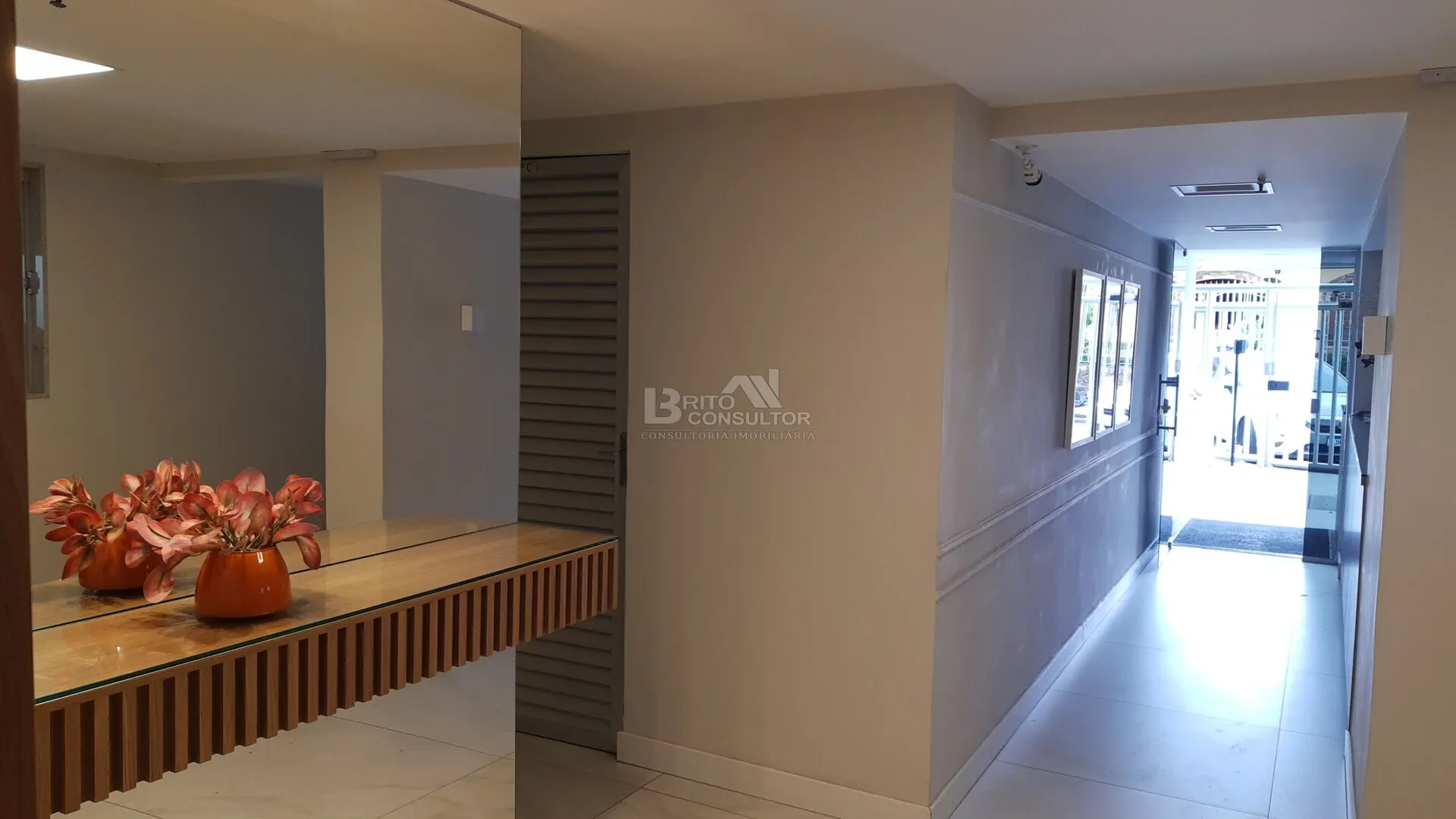Imagem Apartamento 2 Quartos à Venda no Mutondo | Alcântara - 112 m², Varanda | Garagem | Dependência Completa