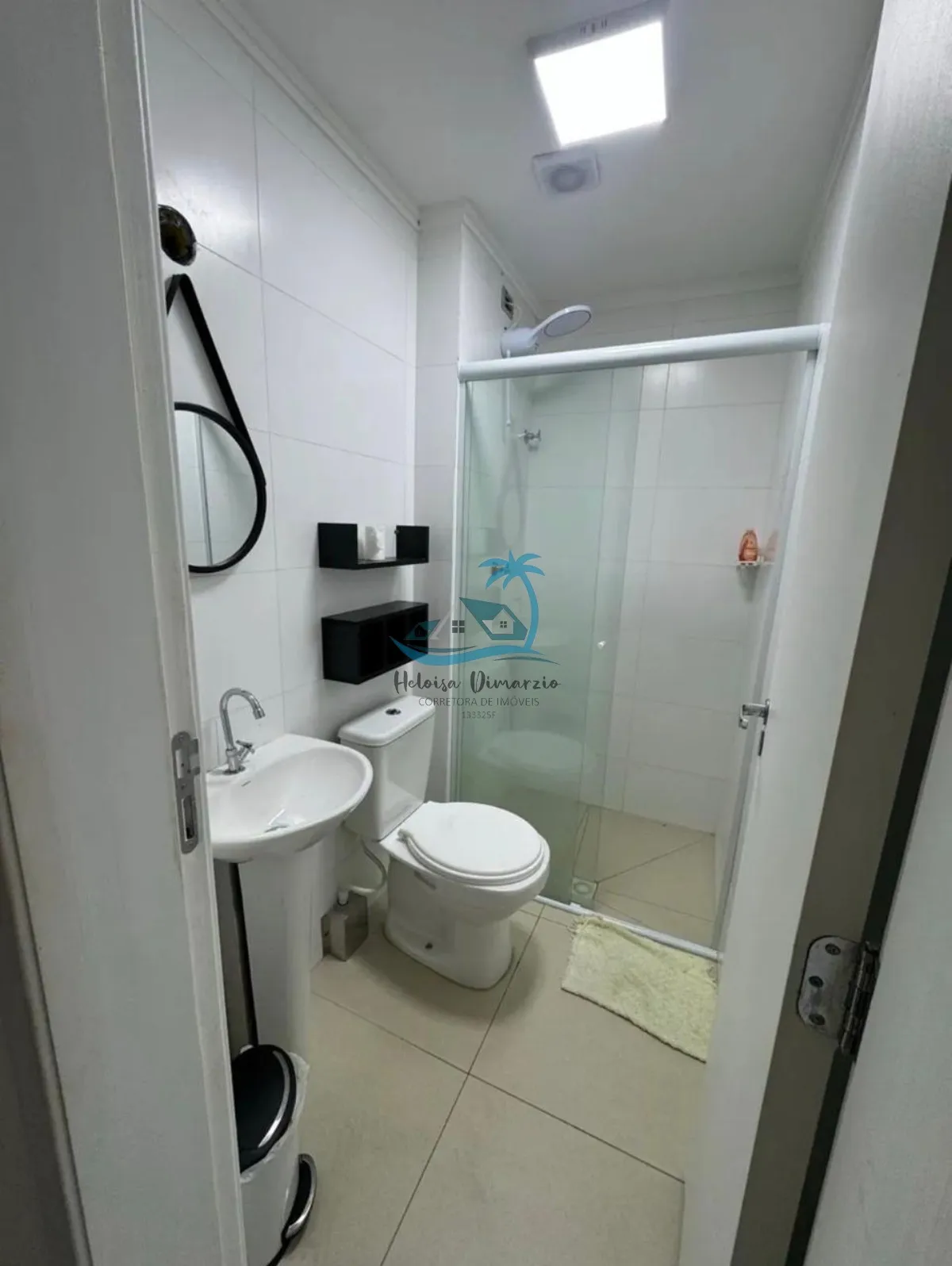 Imagem Apartamento com 2 dormitórios à venda no centro de Ubatuba