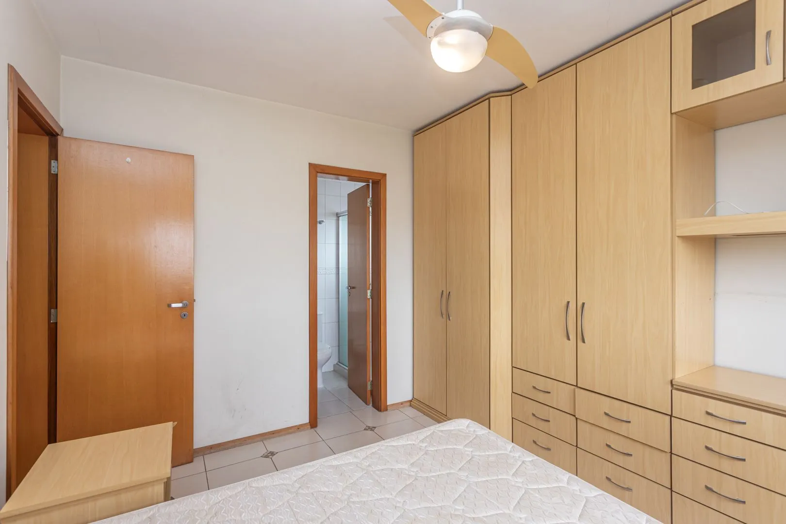 Imagem Apartamento na Cidade Baixa de 2 dormitórios e vaga DESOCUPADO