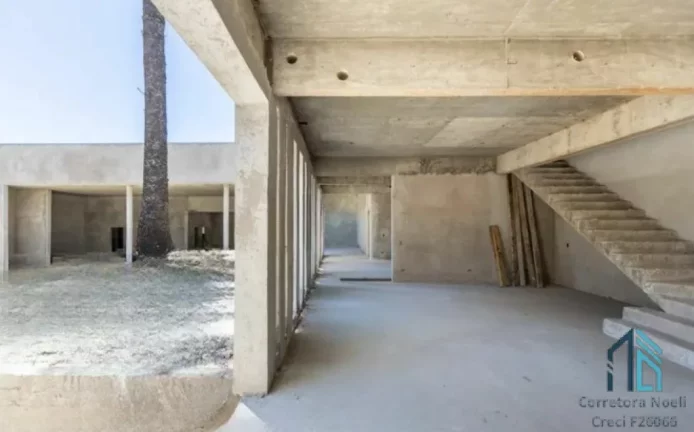 Imagem Casa com 620 m², 04 suítes, 04 vagas em condomínio no Orleans/Santa Felicidade em Curitiba PR