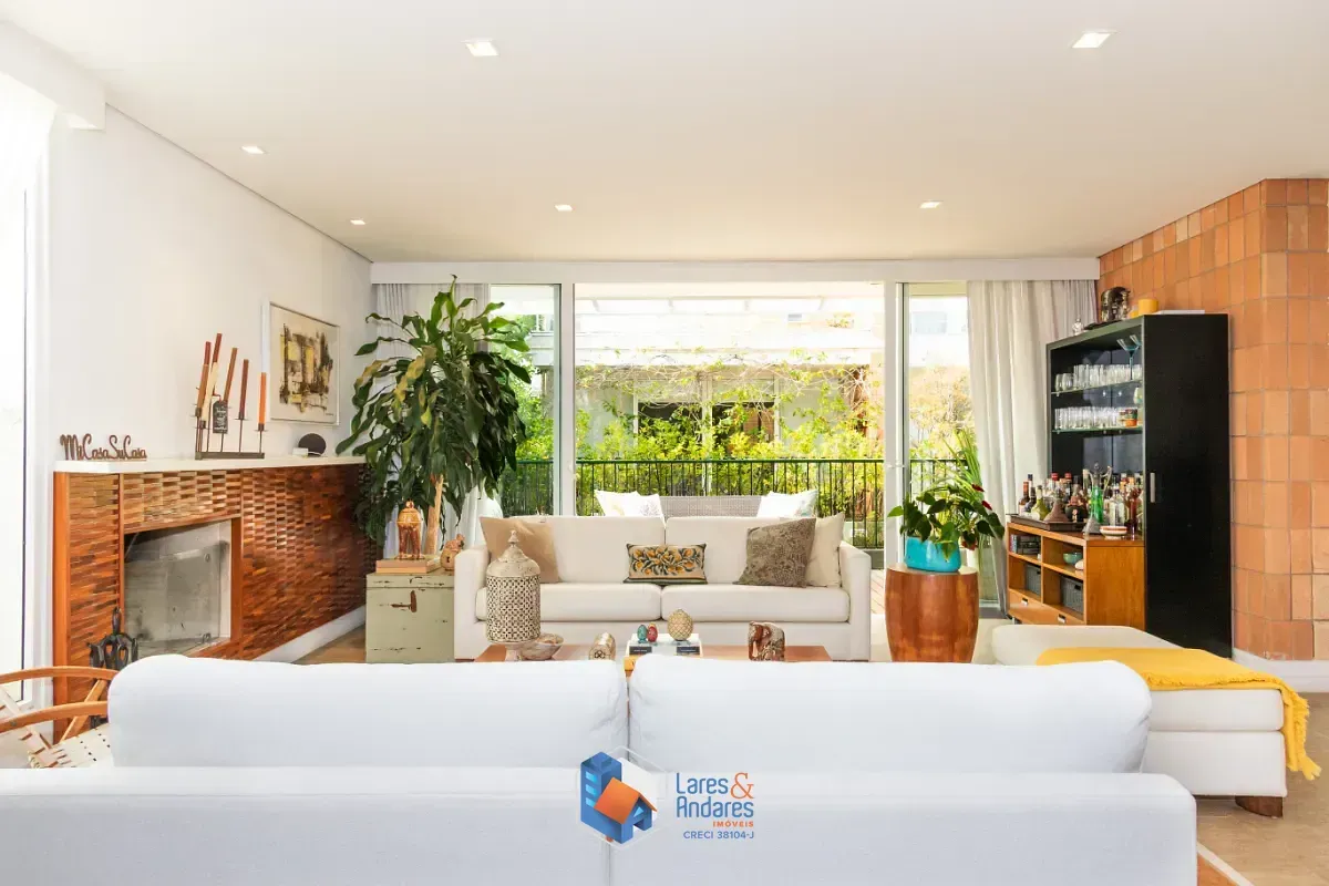 Imagem Casa no condomínio Las Cumbres para venda com 4 quartos, sendo 4 suítes, 513m²