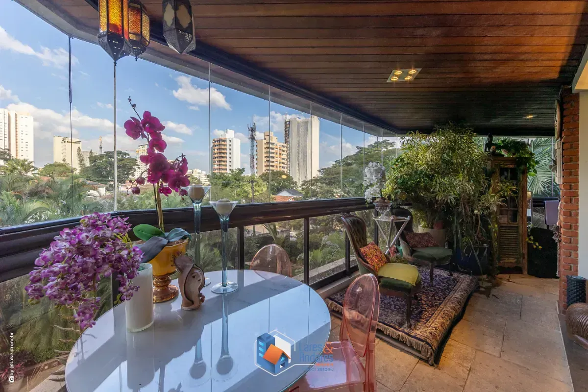 Imagem Apartamento para venda em Campo Belo com 3 quartos, sendo 3 suítes, 275m²