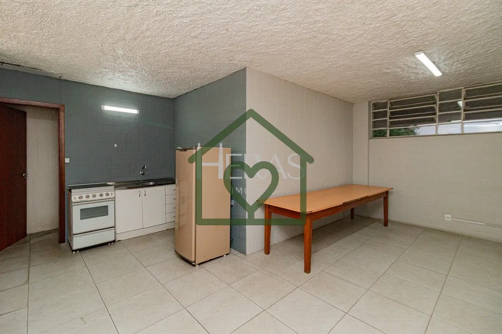Imagem Amplo apartamento mobiliado, com 116 m² de área privativa; - 3 dormitórios amplos com ar condicio...