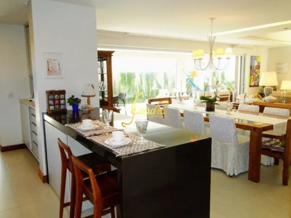 Imagem Casa condomínio Beira mar de alto padrão 04 amplas suítes