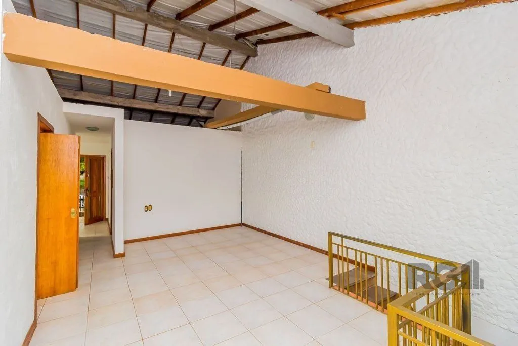 Imagem Casa de 4 dormitórios no bairro Espírito Santo