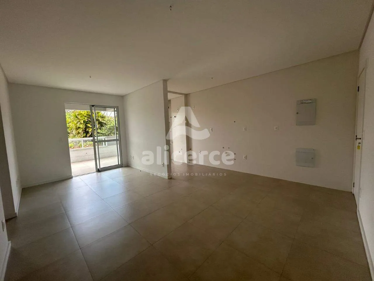 Imagem Apartamento à venda l 3 dormitórios, 1 suíte l Capoeiras - Florianópolis/SC