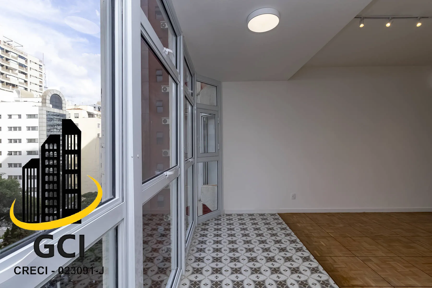 Imagem 141m2 reformado, com 3 suítes, e ao lado do Dante