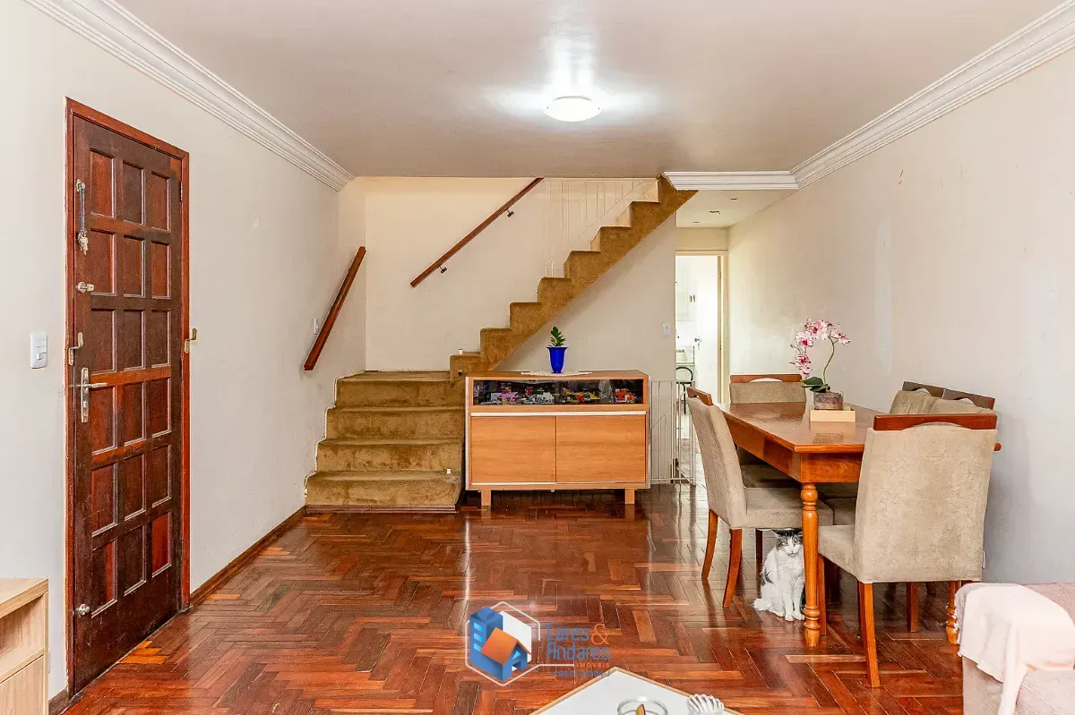 Imagem Sobrado para venda em Jardim Umuarama com 3 quartos, sendo 1 suíte, 396m²