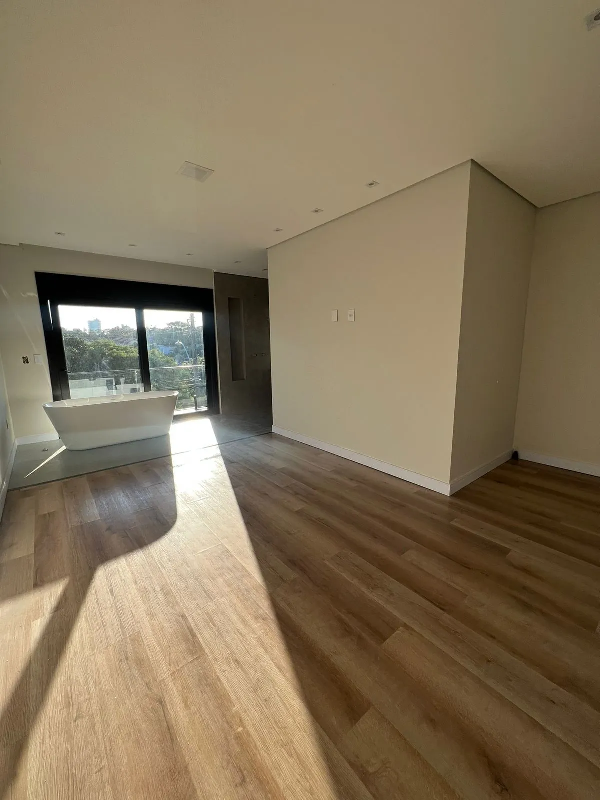 Imagem Casa de Condomínio com 3 suítes para comprar em Centro, Gravataí