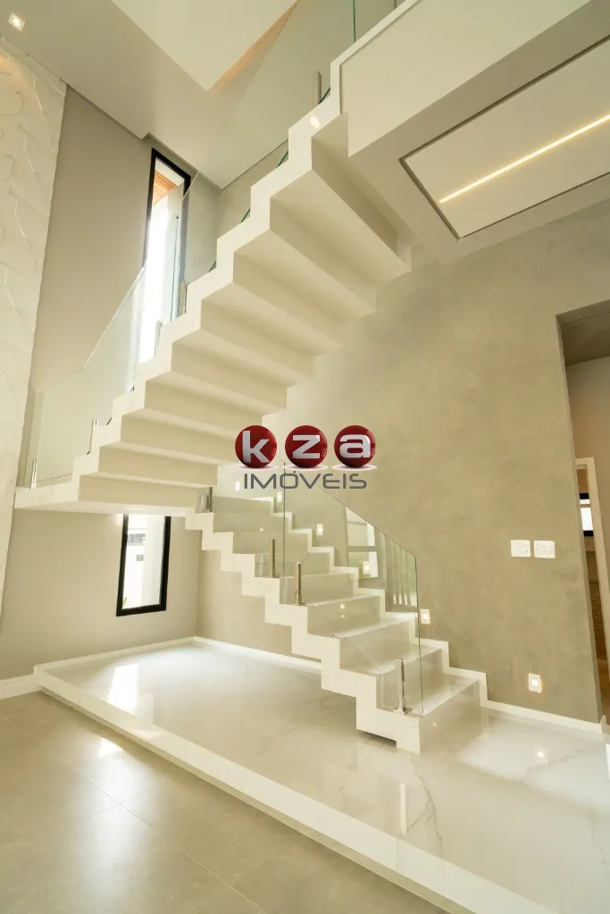 Imagem Imponente Casa de Luxo em Condomínio Alphaville Dom Pedro 3, Campinas-SP: 4 Quartos, 4 Suítes, 3 Salas, 6 Banheiros, 4 Vagas, 346m².