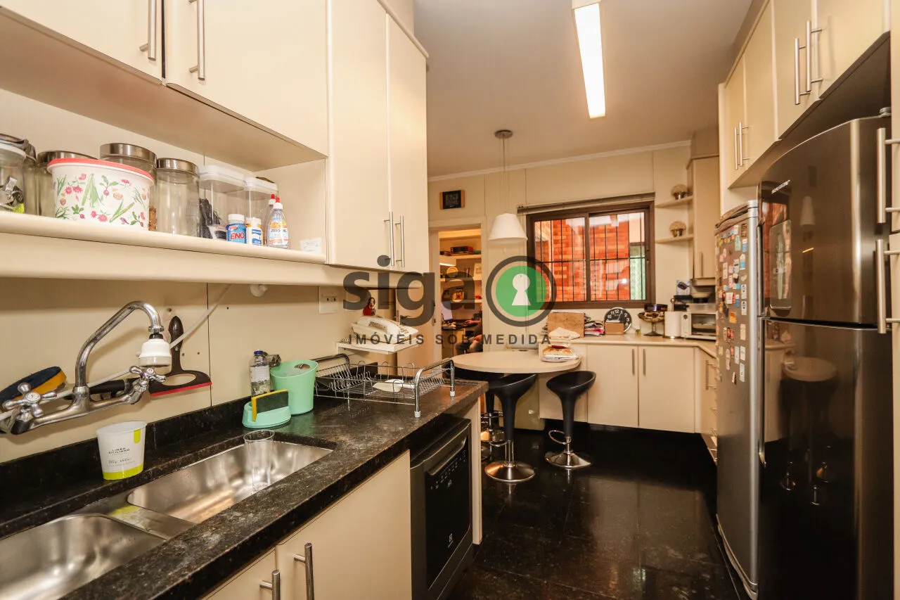 Imagem VENDE MORUMBI - 260 METROS COM 3 suítes