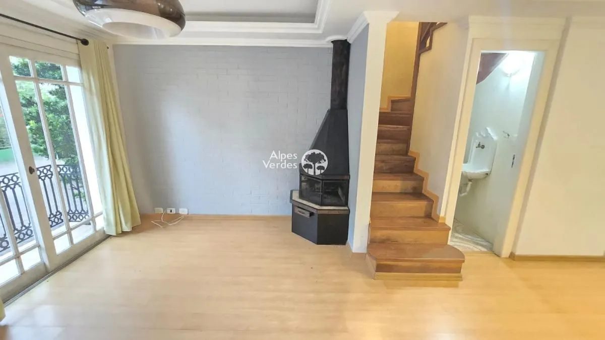 Imagem Vende-se casa geminada no centro de canela a 5 minutos da Catedral de Pedra