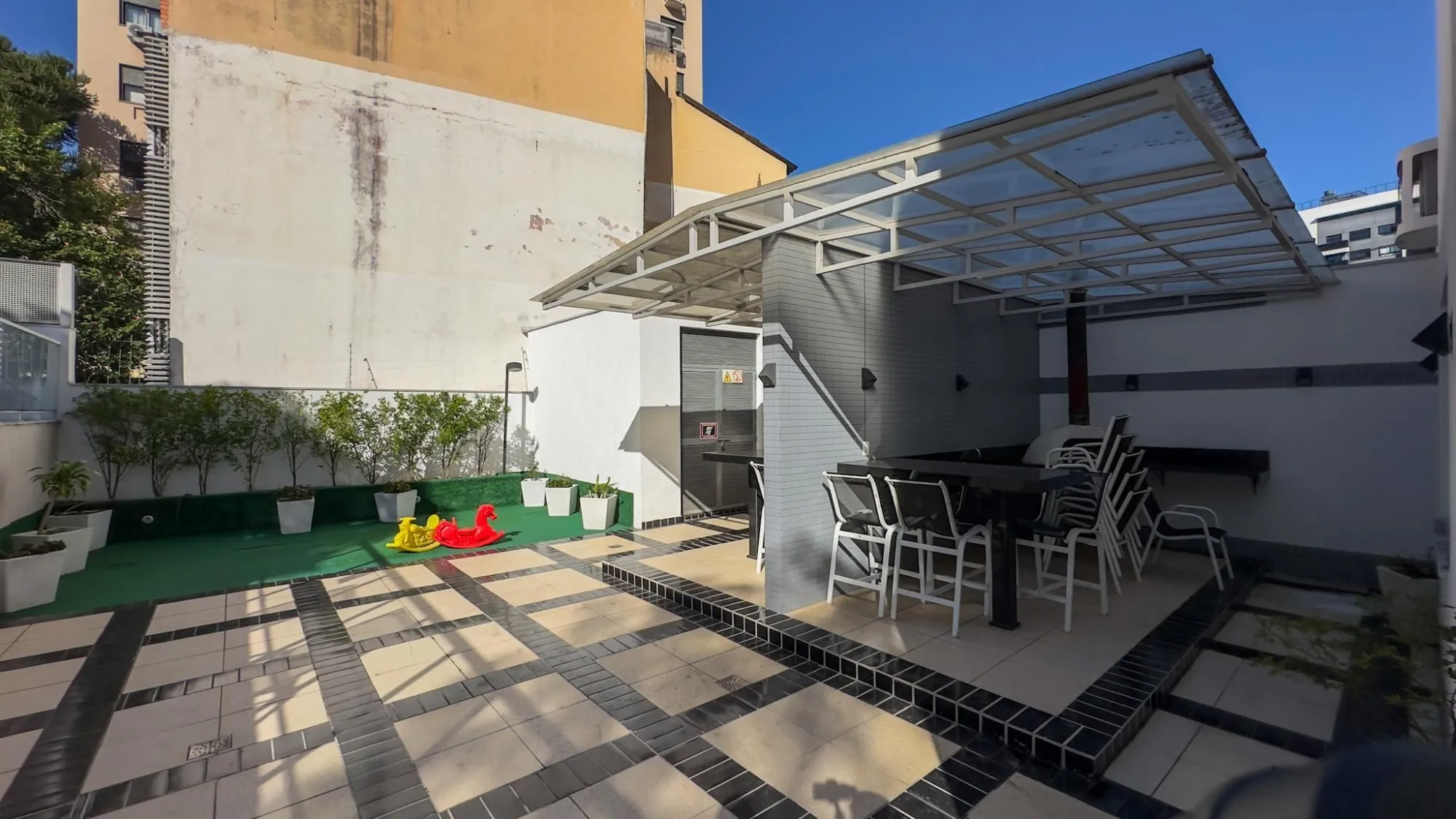 Imagem Apartamento 1 Dormitório com Vaga e Infraestrutura Completa no Rio Branco em Porto Alegre.
