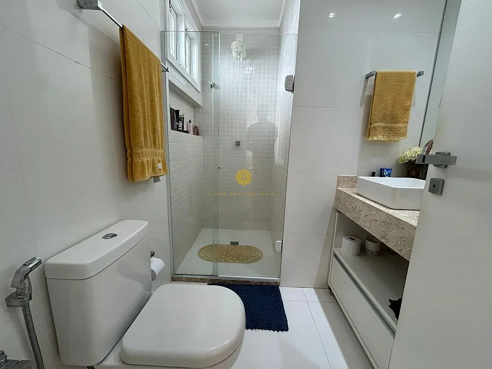 Imagem Casa em Guarajuba, 8 quartos com piscina, perto da praia