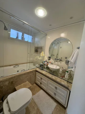 Imagem Vendo apartamento de Alto Padrão de 04 Dormitórios no bairro Centro - SC
