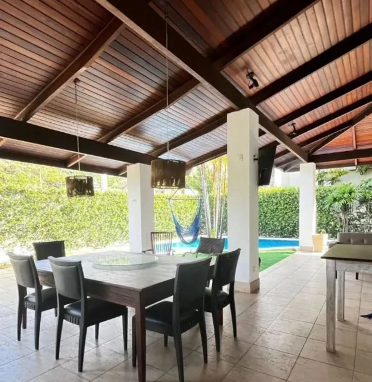 Imagem Casa com 5 dormitórios à venda, 803 m² por R$ 4.199.996,00 - Candelária - Natal/RN