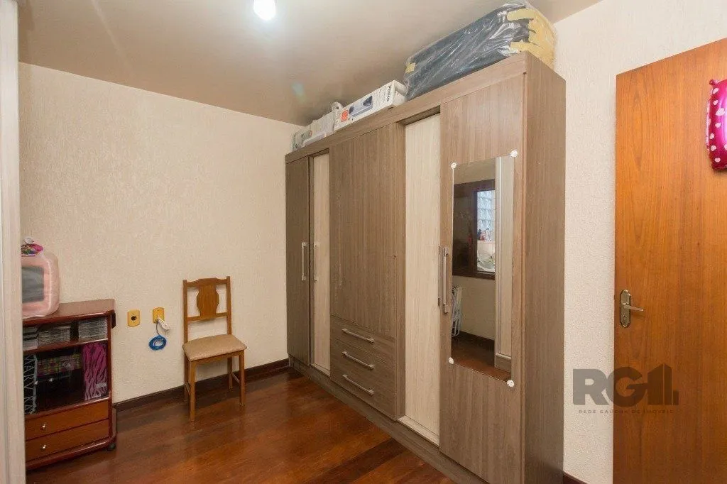 Imagem Casa de 4 quartos com 265m², no bairro Cavalhada