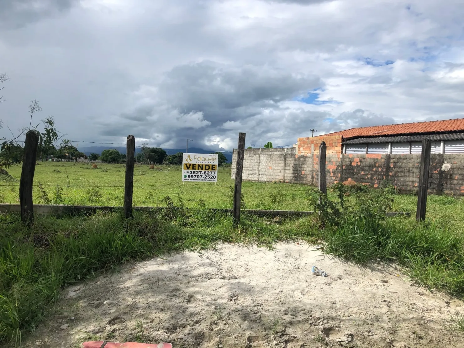 Imagem Chácara à venda 3025.03M², Moreira César, Pindamonhangaba - SP