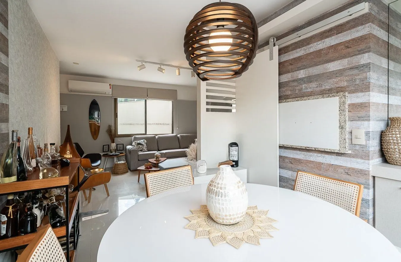 Imagem Apartamento de 3 dormitórios com 1 suíte, semimobiliado.