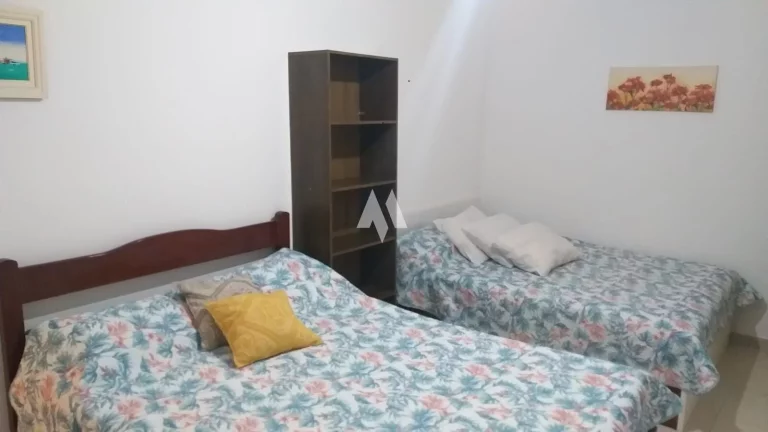 Imagem Casa na Praia de Boracéia poucos metros do mar