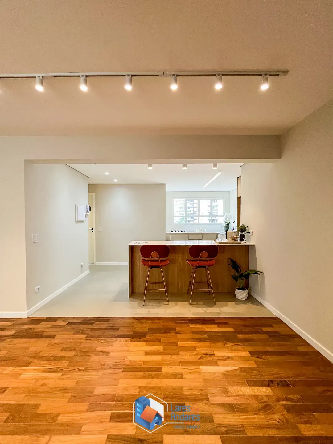 Imagem Apartamento para venda em Itaim Bibi com 3 quartos, sendo 3 suítes, 163m²