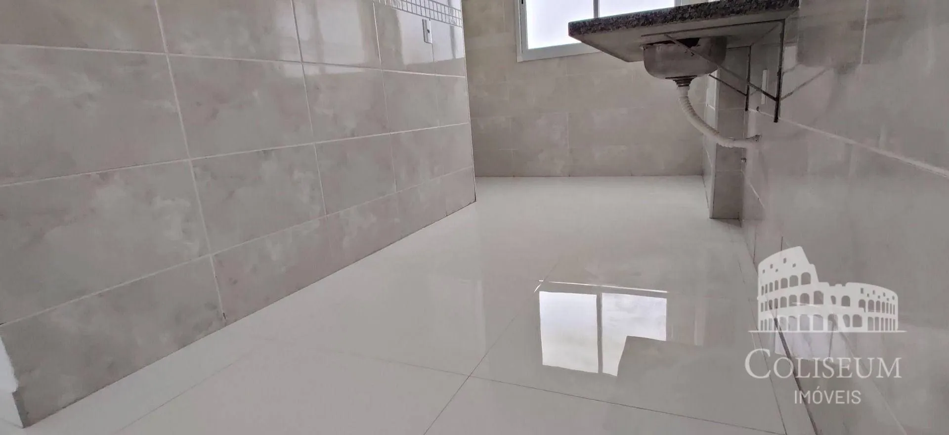 Imagem Apartamento com 2 dormitórios à venda, 73 m² por R$ 750.000,00 - Boqueirão - Praia Grande/SP