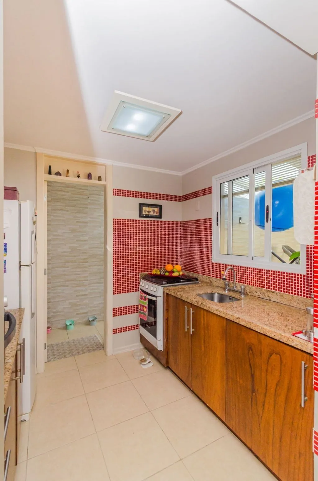 Imagem Casa em Condomínio 4 Dormitórios com Suíte no Lindoia - Porto Alegre