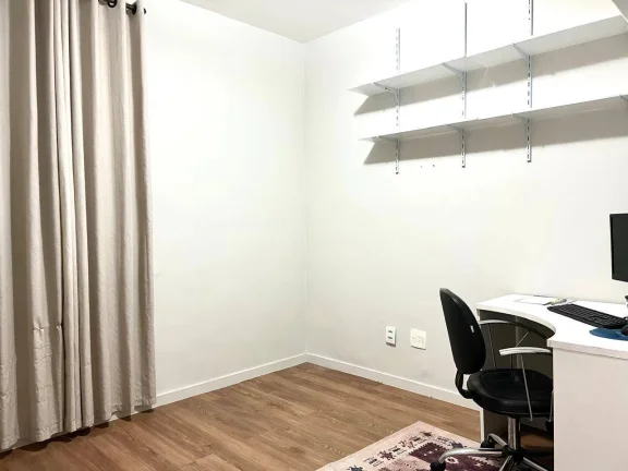 Imagem Cobertura à Venda com 150m², 3 Quartos, 2 Suítes e 4 Vagas -Excelente Local