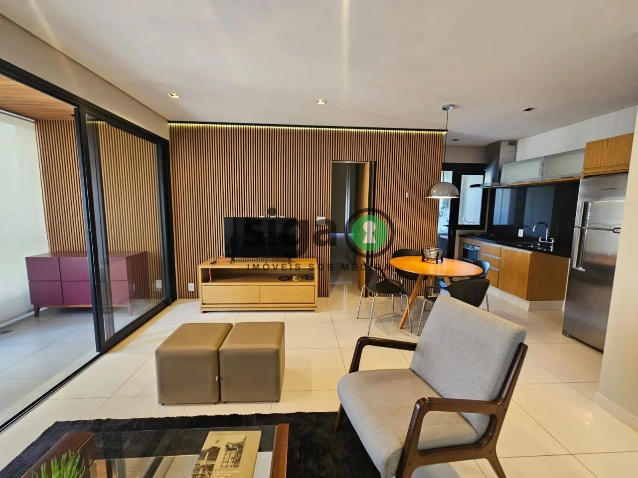 Imagem Apartamento mobiliado para alugar no Condomínio Limited Funchal