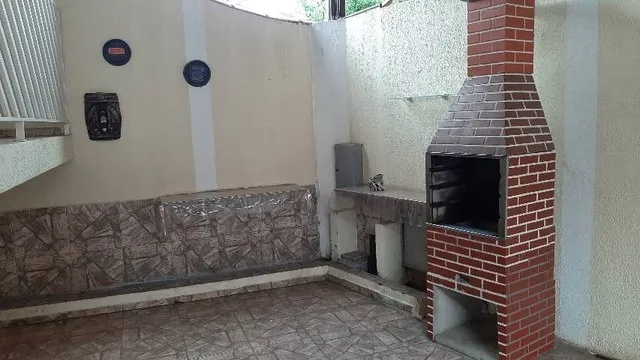 Imagem Barracão e casa já alugados, vendo, aceito permuta ou financio .