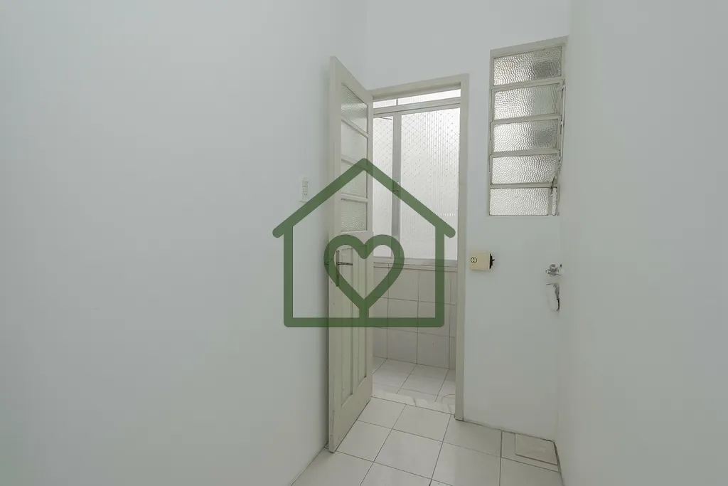 Imagem Apartamento à venda no bairro Bom Fim, em Porto Alegre, com 58m2 de área privativa, localizado em ...