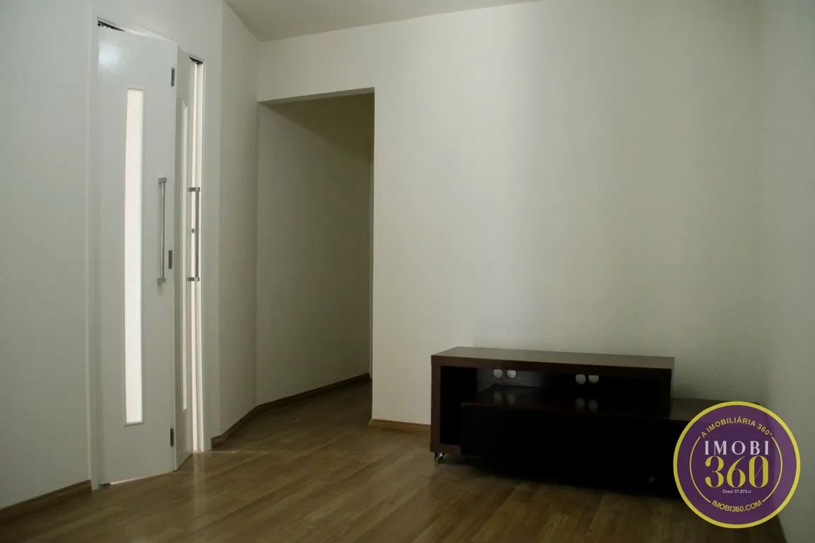 Imagem Apartamento com 3 Quartos e 1 banheiro à Venda, 45 m² por R$ 290.000