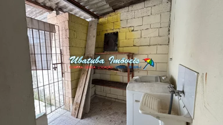 Imagem Casa em excelente localização no centro de Ubatuba com edicula