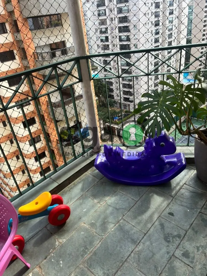 Imagem VENDE Apartamento na Vila Suzana (Região do MORUMBI) com 2 quartos, uma suíte + Closet e 2 vagas