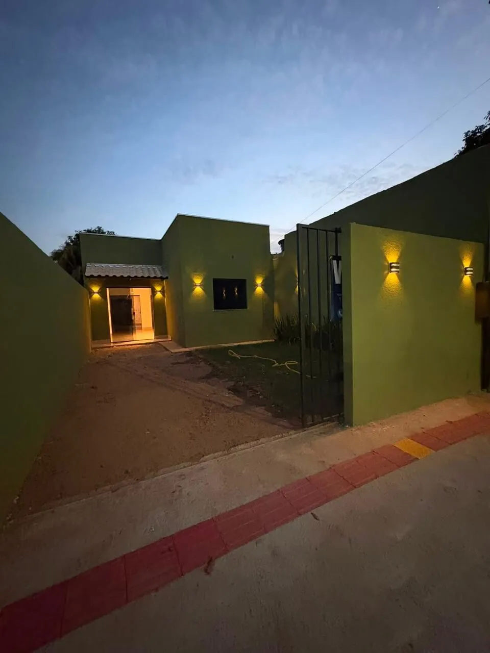 Imagem Casa 2 Quartos Bairro Real parque Cuiabá MT