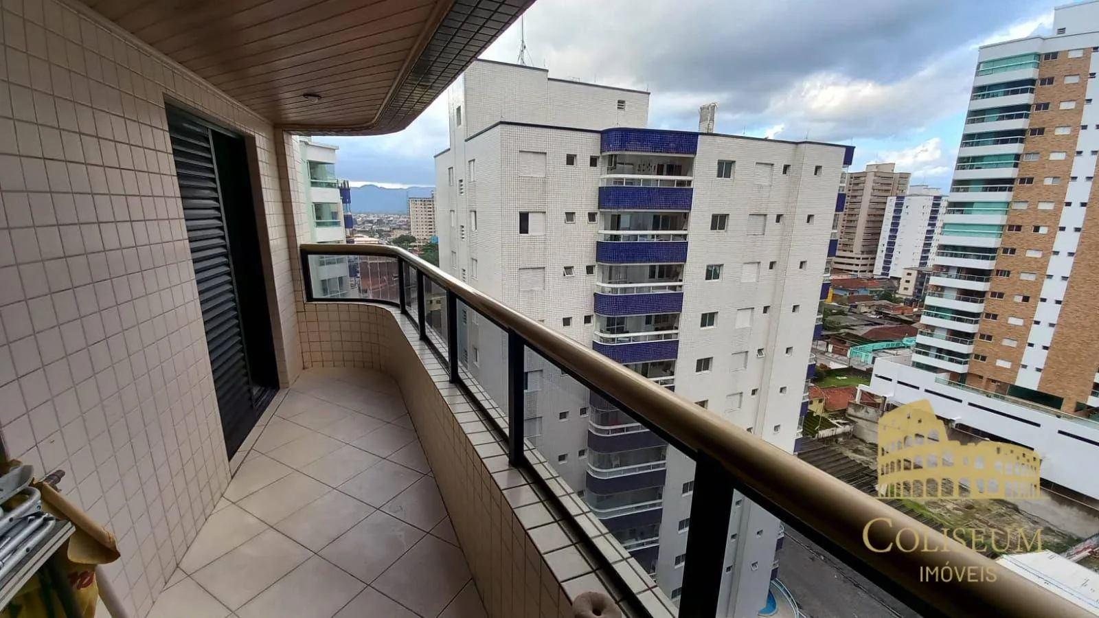 Imagem Apartamento com 2 dormitórios à venda, 72 m² por R$ 460.000,00 - Aviação - Praia Grande/SP
