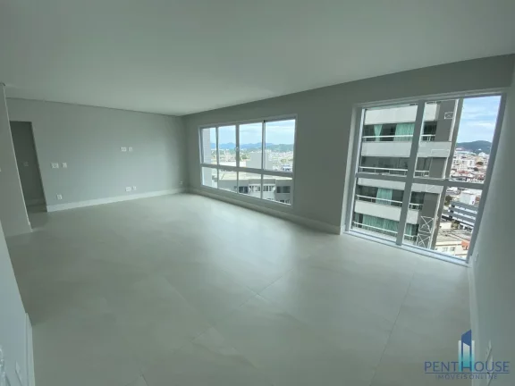 Foto do imóvel Apartamento Zona Central para Venda em Balneário Camboriú, CENTRO, 4 dormitórios, 2 suítes, 3 banheiros, 2 vagas em Rua 3100