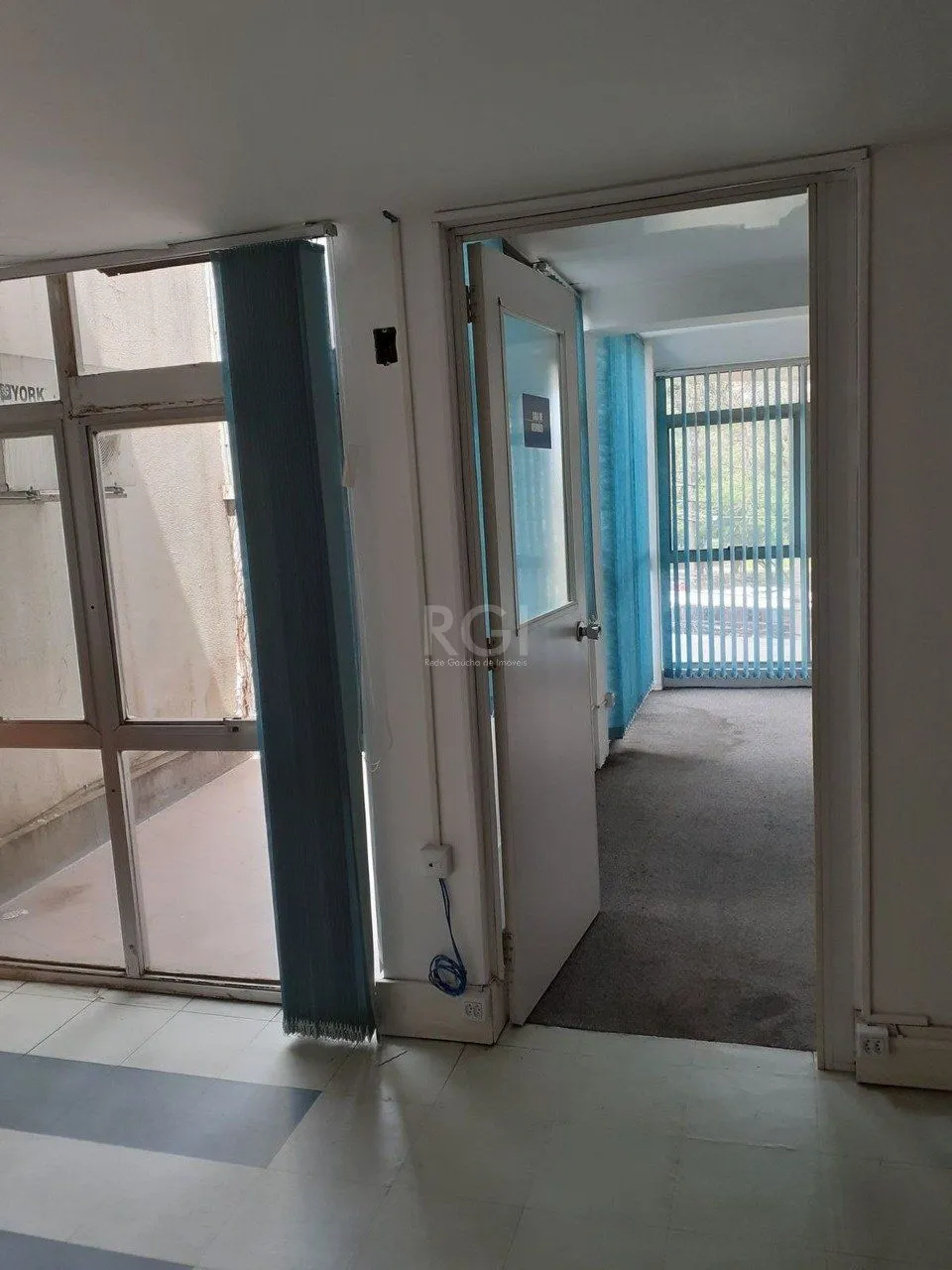Imagem Conjunto/Sala para Venda - 96m², 0 dormitórios, Bom Fim