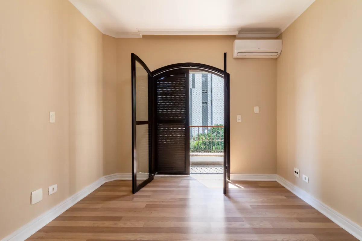 Imagem Apartamento para venda em Brooklin Paulista com 3 quartos, sendo 1 suíte, 159m2