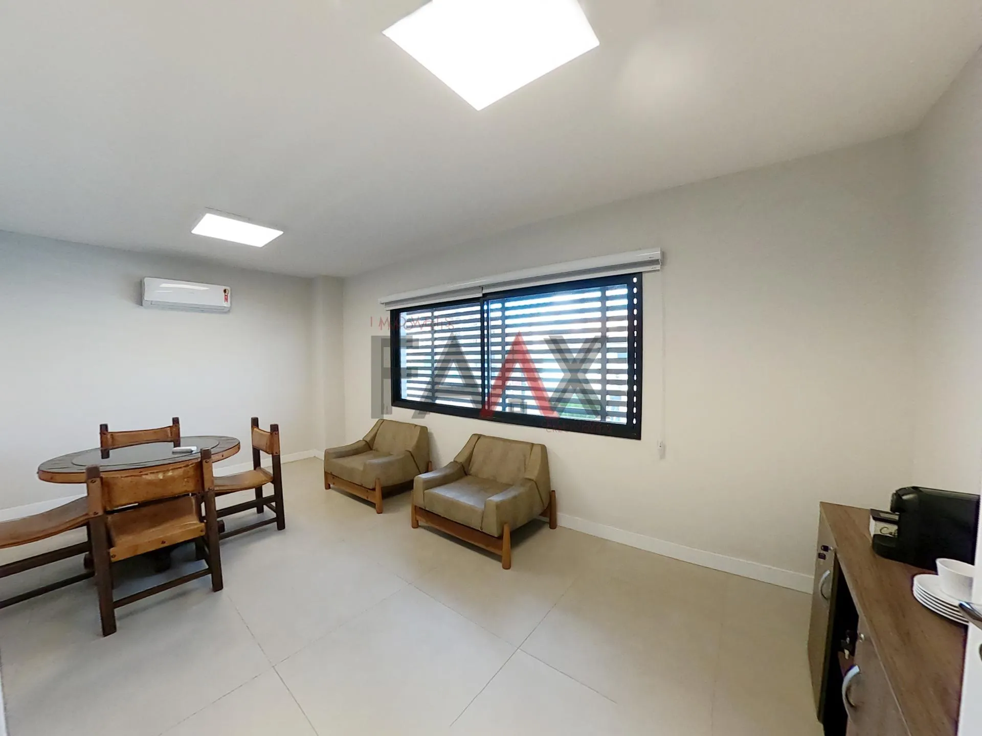Imagem Sala Comercial para locação na esquina do Hospital Santa Tereza GUARAPUAVA - PR