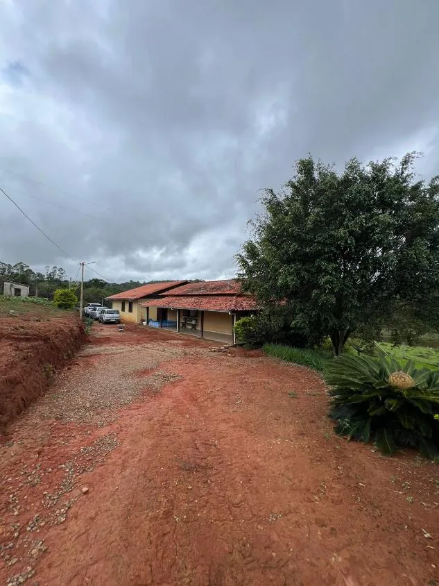 Imagem SÍTIO À VENDA EM ITATIAIUÇU/MG - Área total de 40.000 m² (4 hectares) .