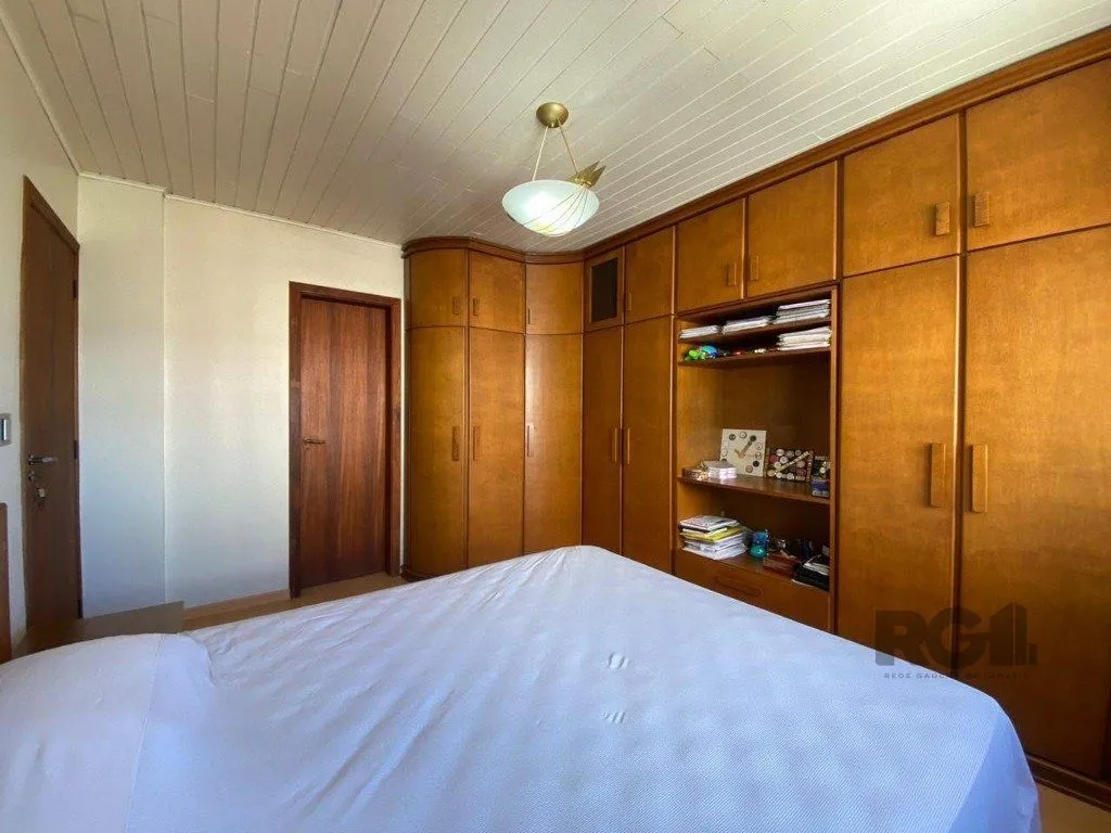 Imagem Cobertura Duplex para Venda - 269,97², 3 dorm, 1 suite, 2 vagas - Menino Deus