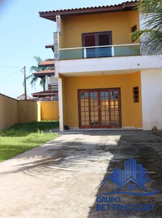 CASA RESIDENCIAL em Itanhaém - SP, Bopiranga