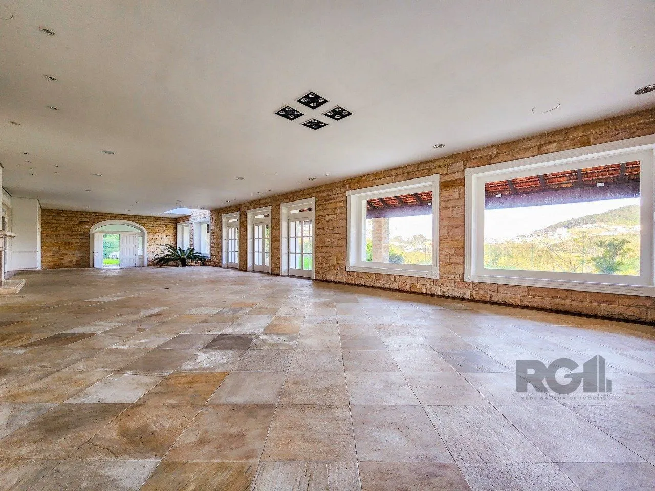 Imagem Casa de Fazenda com 1.318m²