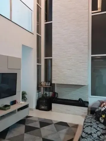 Imagem Casa à venda 5 Quartos, 3 Suites, 4 Vagas, 300M², Bairro do Grama, Caçapava - SP | Condomínio Terras do Vale